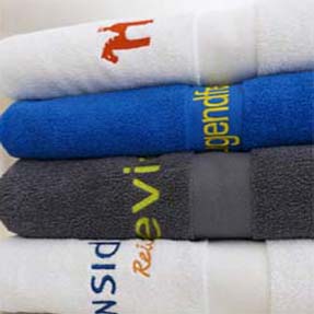 Handtuch mit Logo besticken