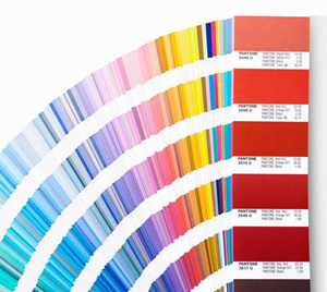 Alle Handtuchfarben auf Pantone-Katalog für Handtücher mit Logo-Einwebung
