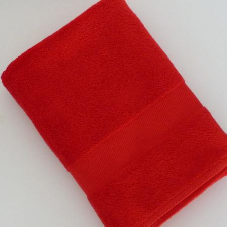 Handtücher rot mit Namen | Weberei & Stickerei